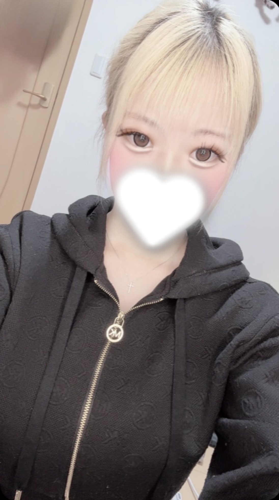 きら